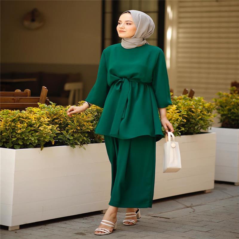 Zweiteiliges, schlichtes Outfit-Set, Hijab-Kleid im türkischen Stil