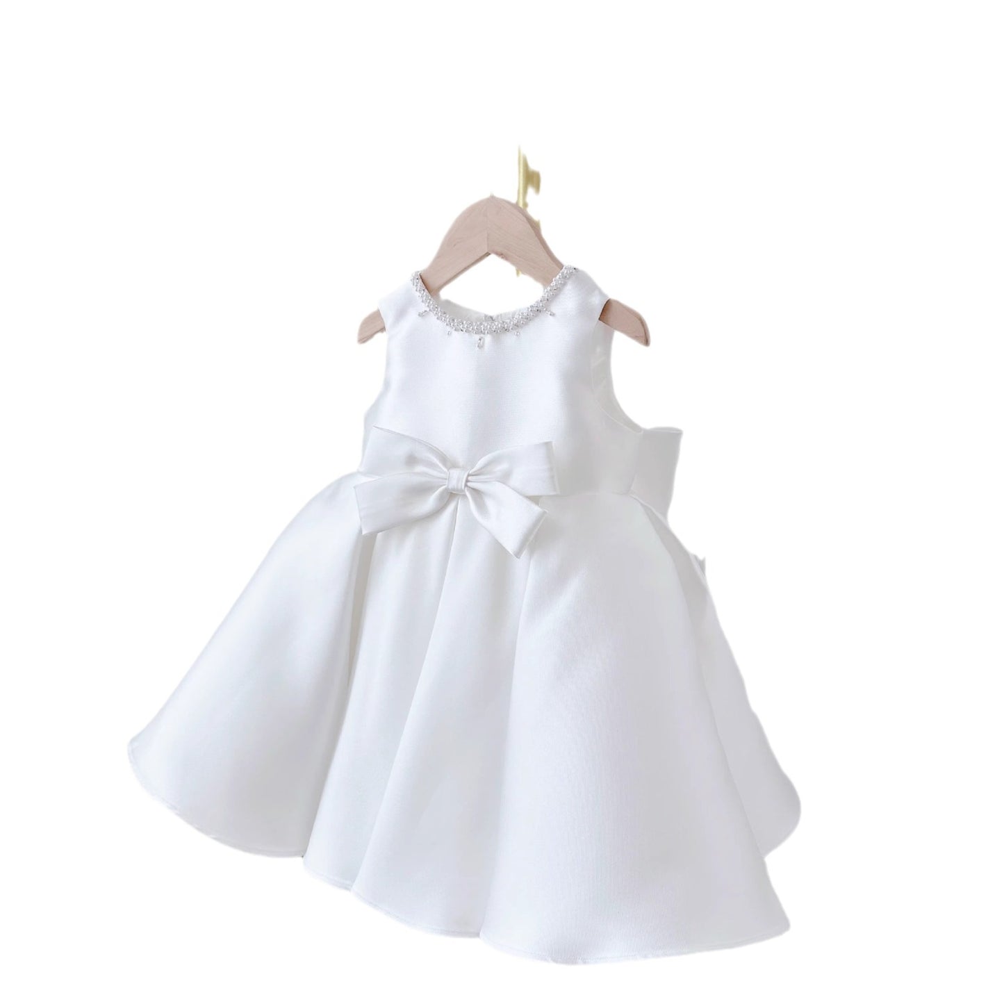 Kinderkleid im koreanischen Stil, weißes klassisches zweiteiliges Set
