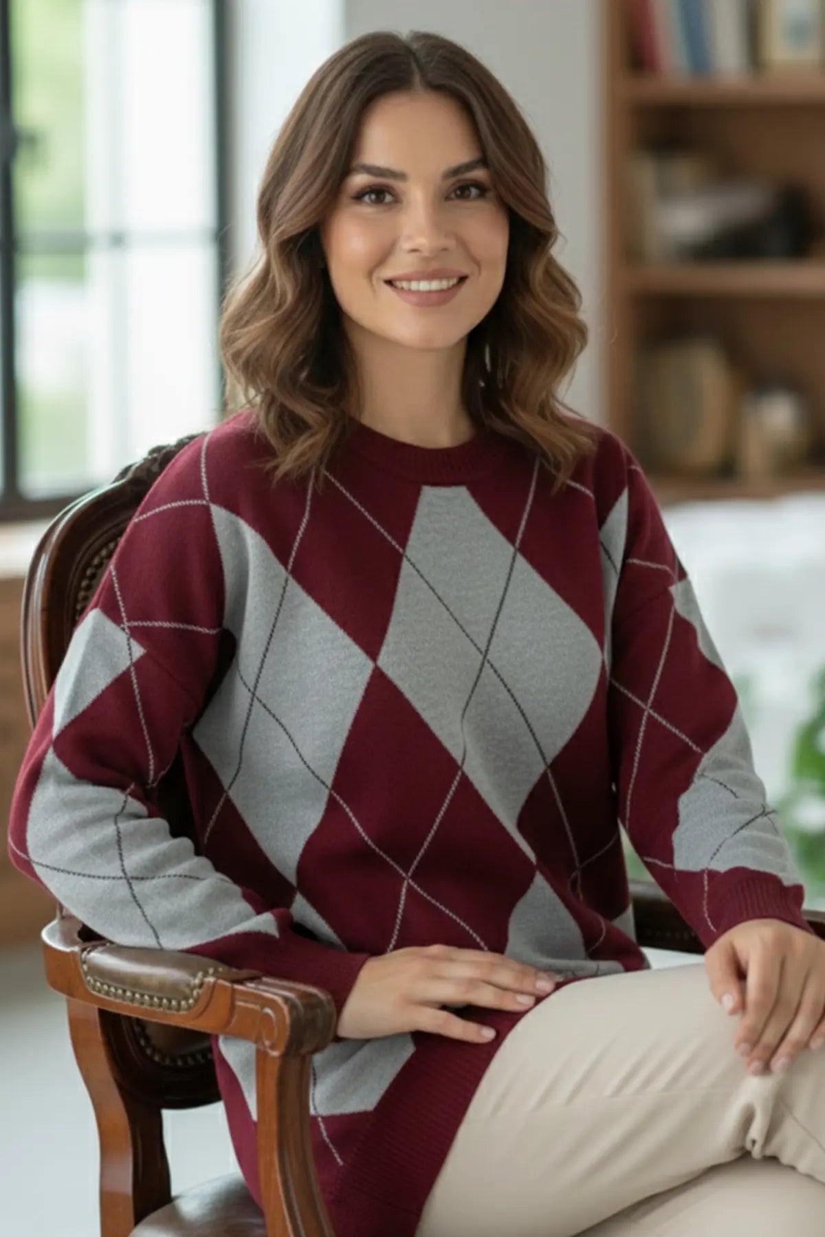Baklava Patterned Knitted Sweater – NEOMODEST winter collection product image 2