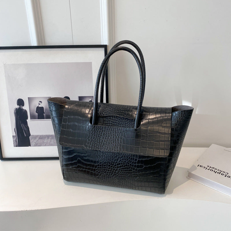 Large Capacity Patterned Handbag