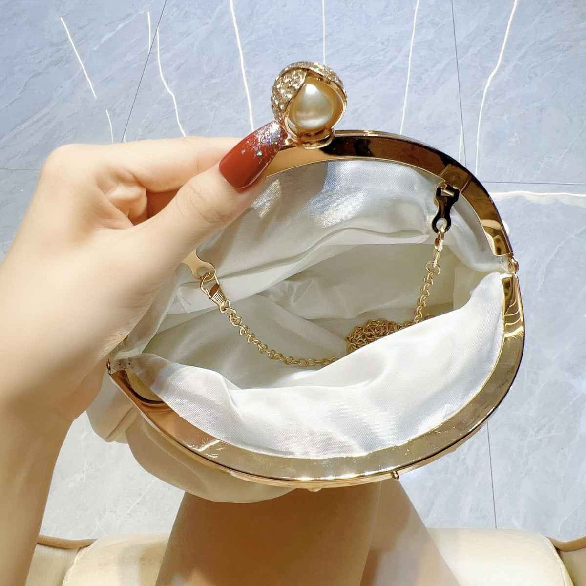 Diamond-embedded High-grade Socialite Mini Clutch - Bag