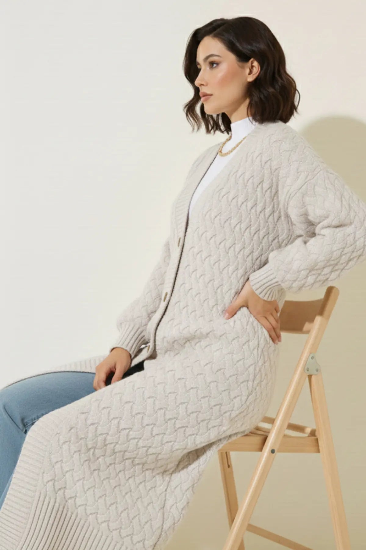 Long Knitted Cardigan With Knitted Pattern – NEOMODEST product image 2