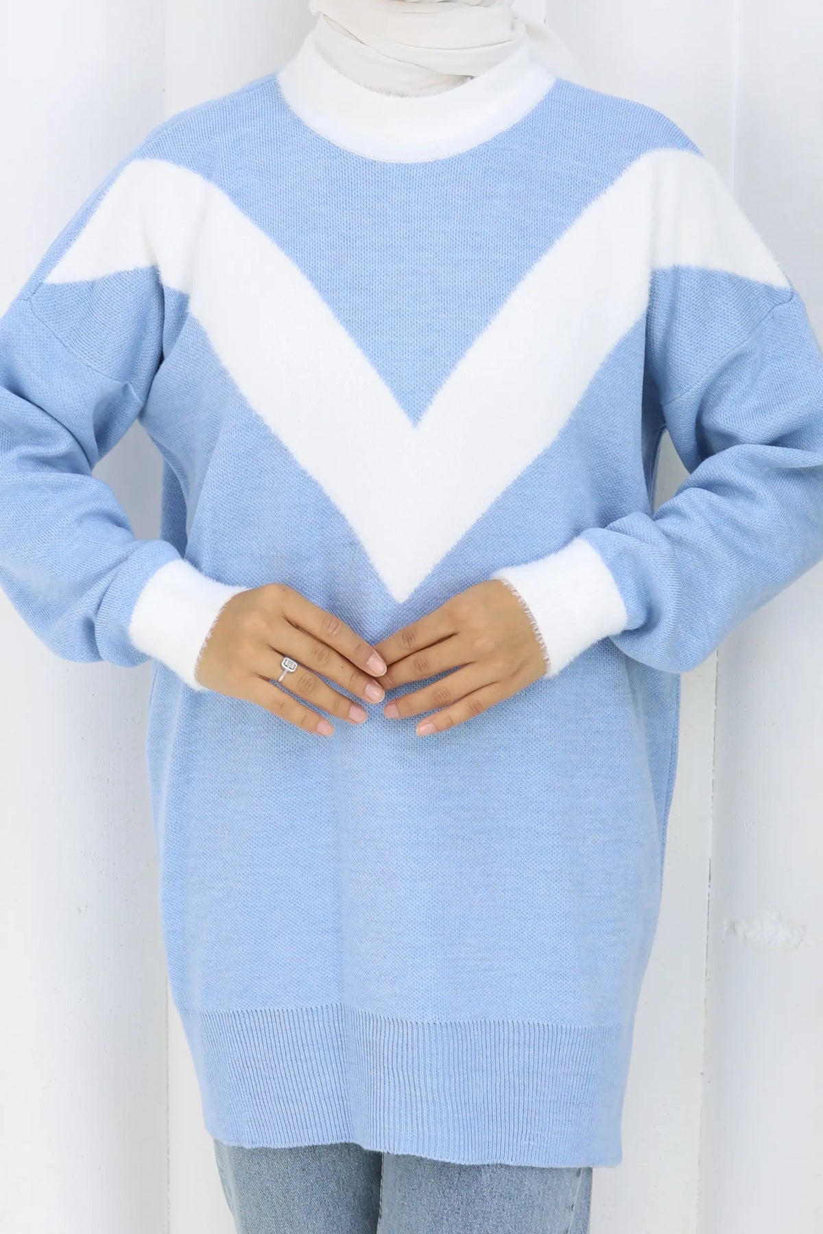 Patterned Knit Tunic in Blue – NEOMODEST, image 2