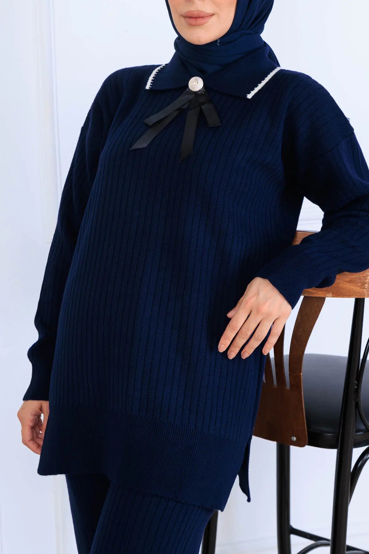 Ribbon Detail Knitwear Set | Navy Blue – NEOMODEST, image 2