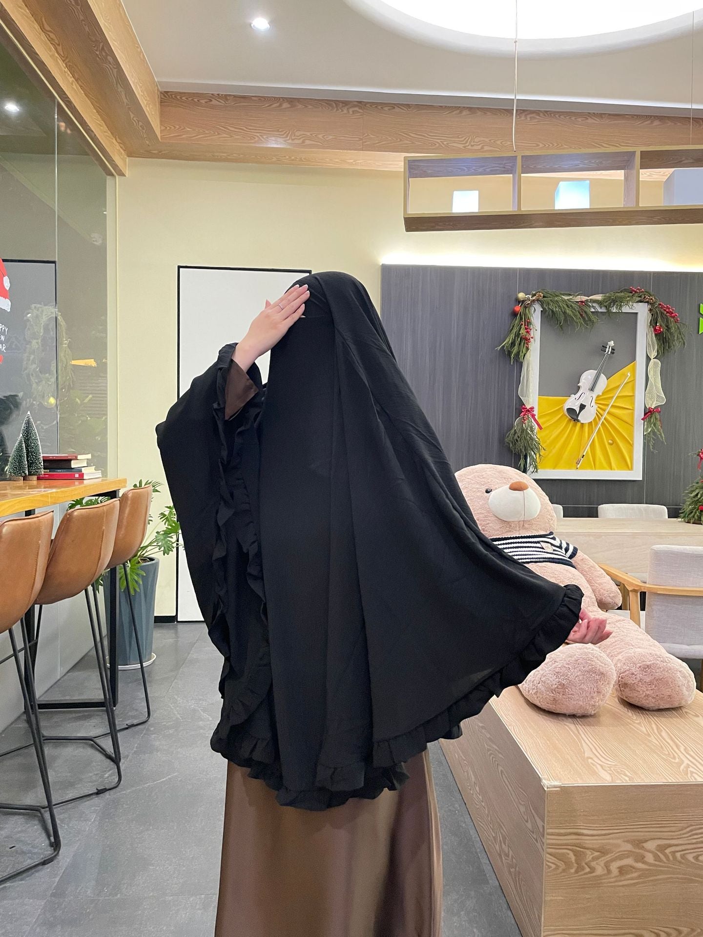 Solid Colour Ruffles Swing Headscarf - Black / Free Size - Scarf