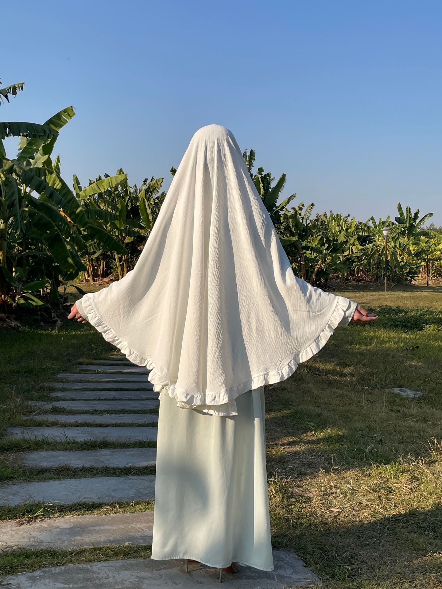 Solid Colour Ruffles Swing Headscarf - White / Free Size - Scarf