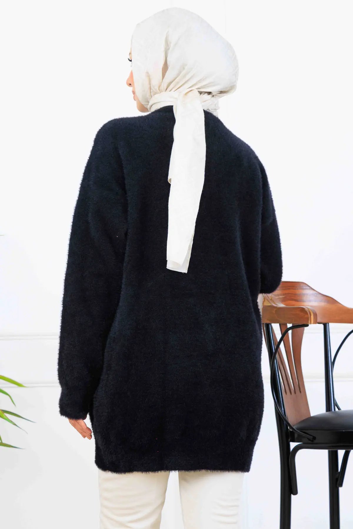 Stone-Detail Knit Tunic in Black – NEOMODEST, image 4