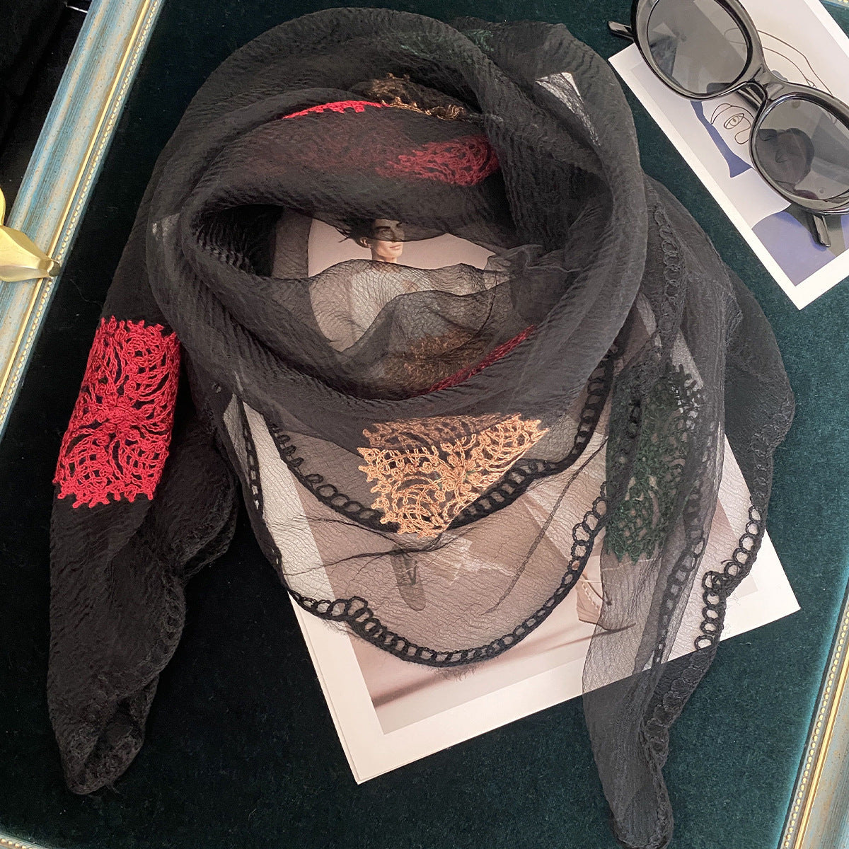 Women’s Korean-style Embroidered Scarf - Black / 80x80cm - Scarf