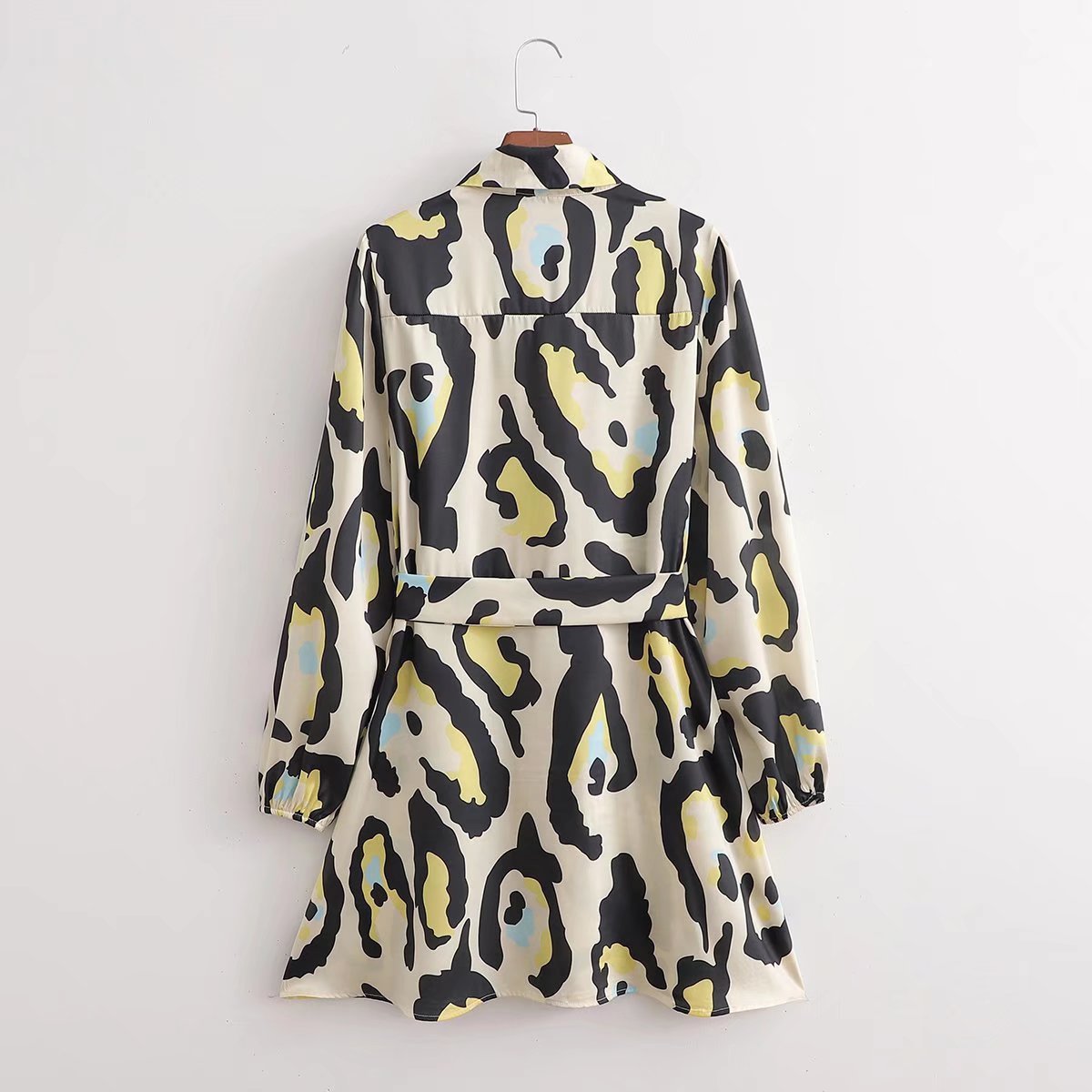 Women’s Leopard Print Shirt Dress - Shirt dress