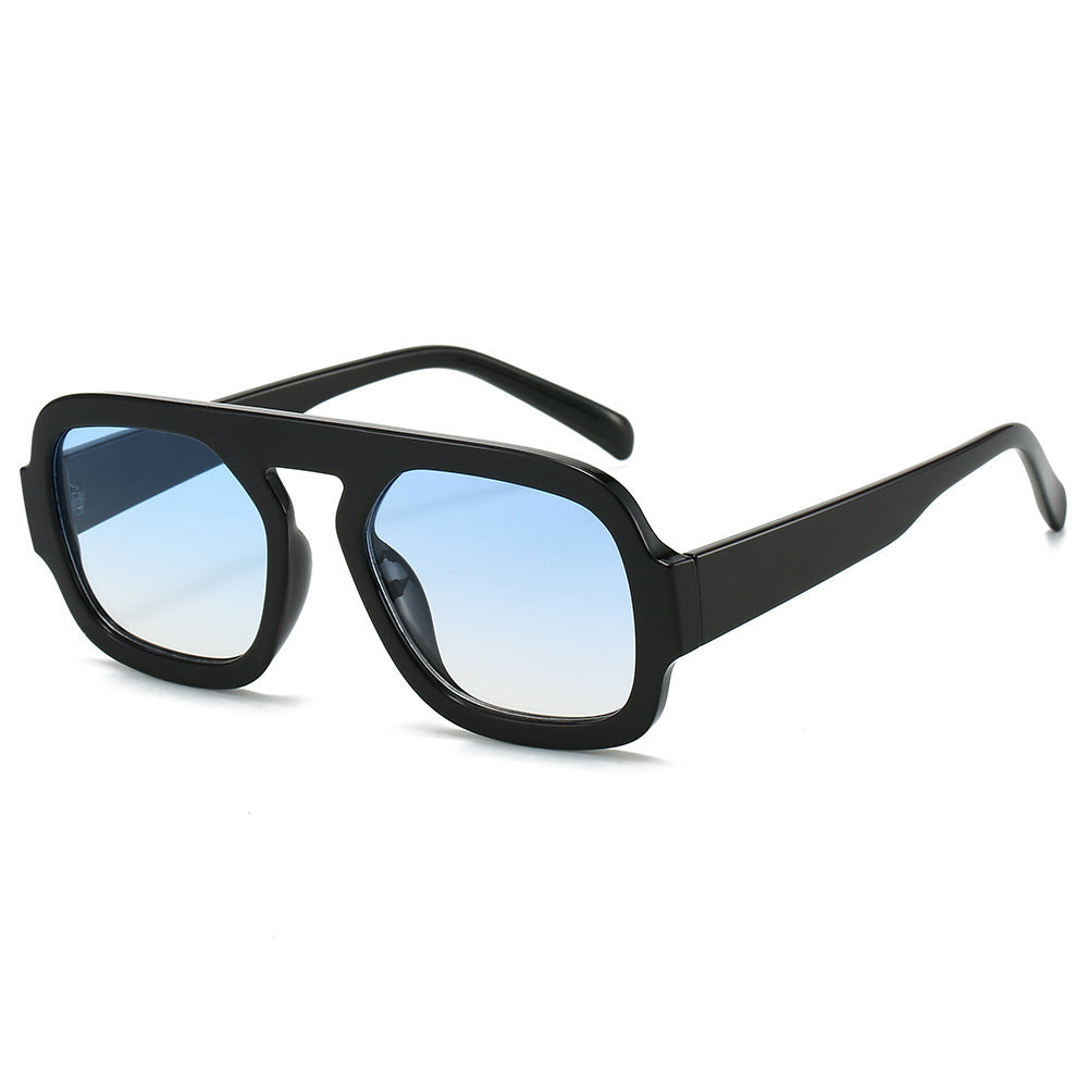 Women’s Pilot Sunglasses - Conventional / Bright Black Gradient Blue - Sunglass