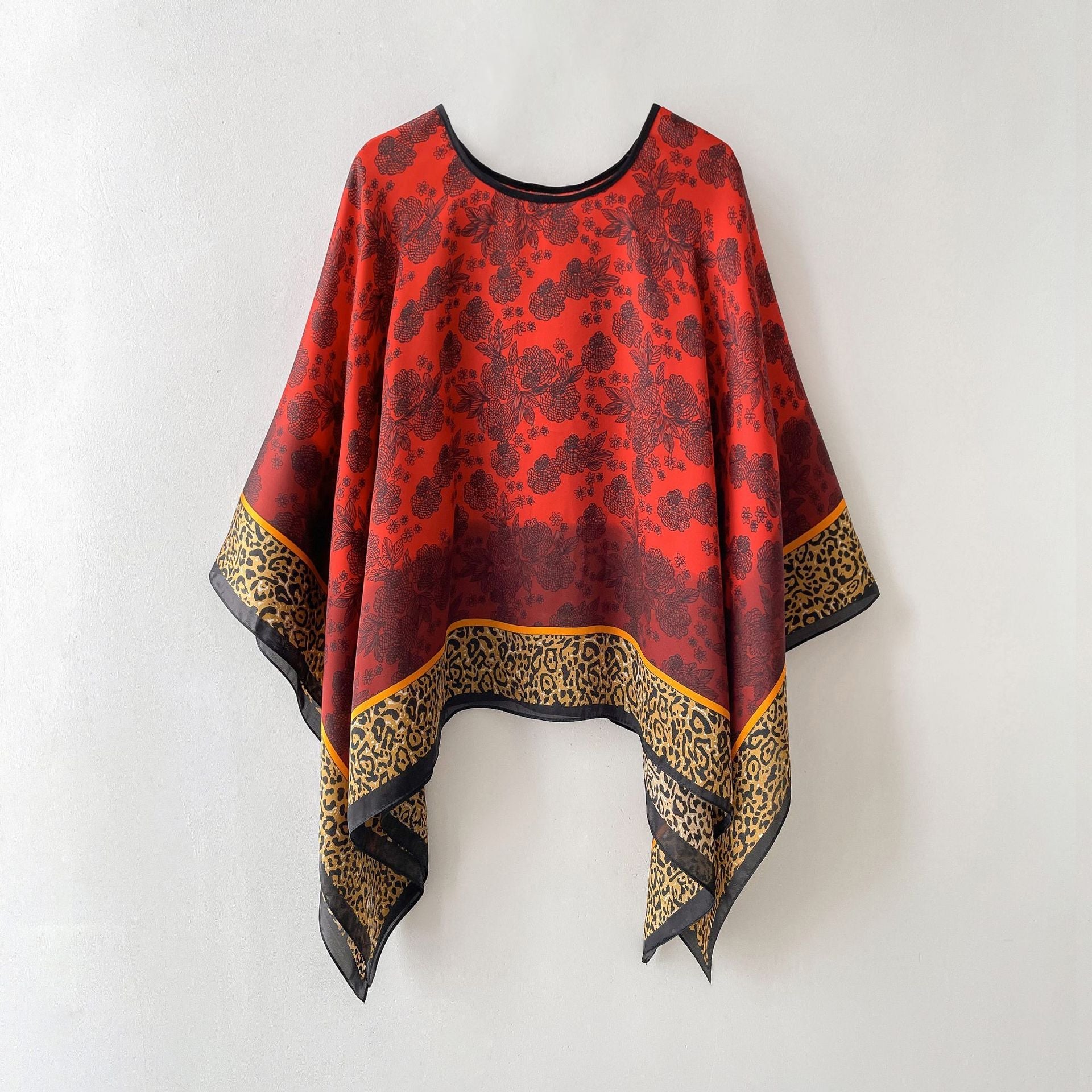 Women’s Pullover Shawl - Red / 110X110CM - Scarf