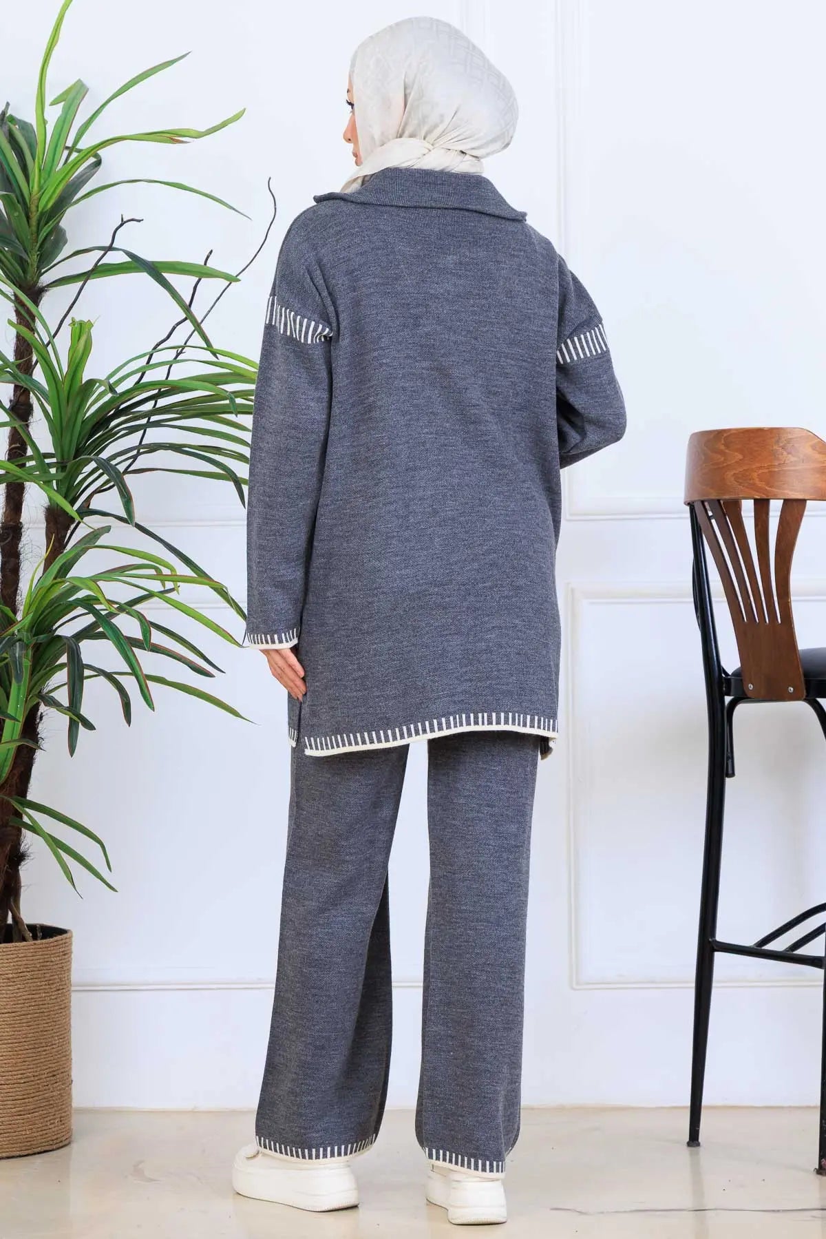 Mec Zippered Collar Knitwear Suit