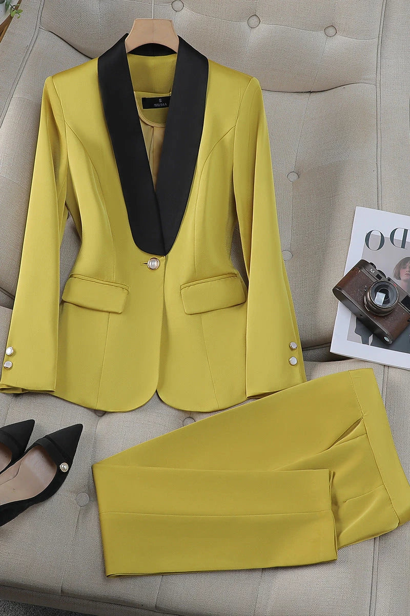 Ladies' Outfit Sets and Suits