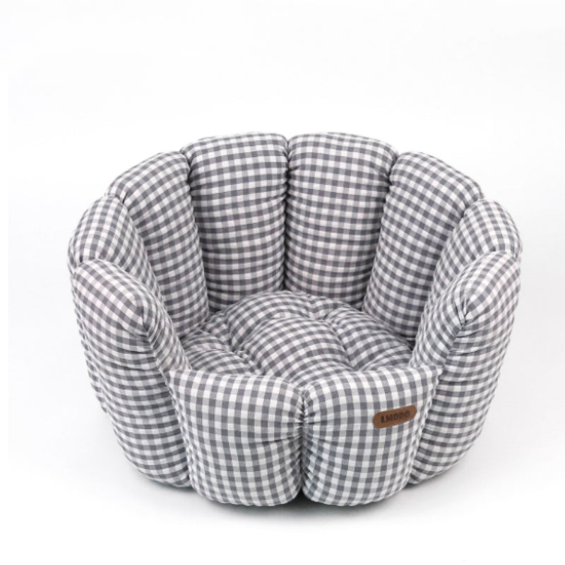 Classic Plaid Pet Bed - All Season Comfort