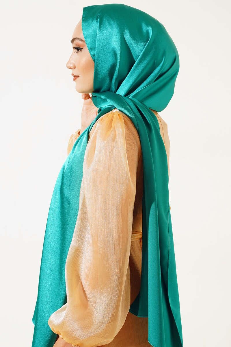 Diamond Weave Evening Shawl – Benetton Green