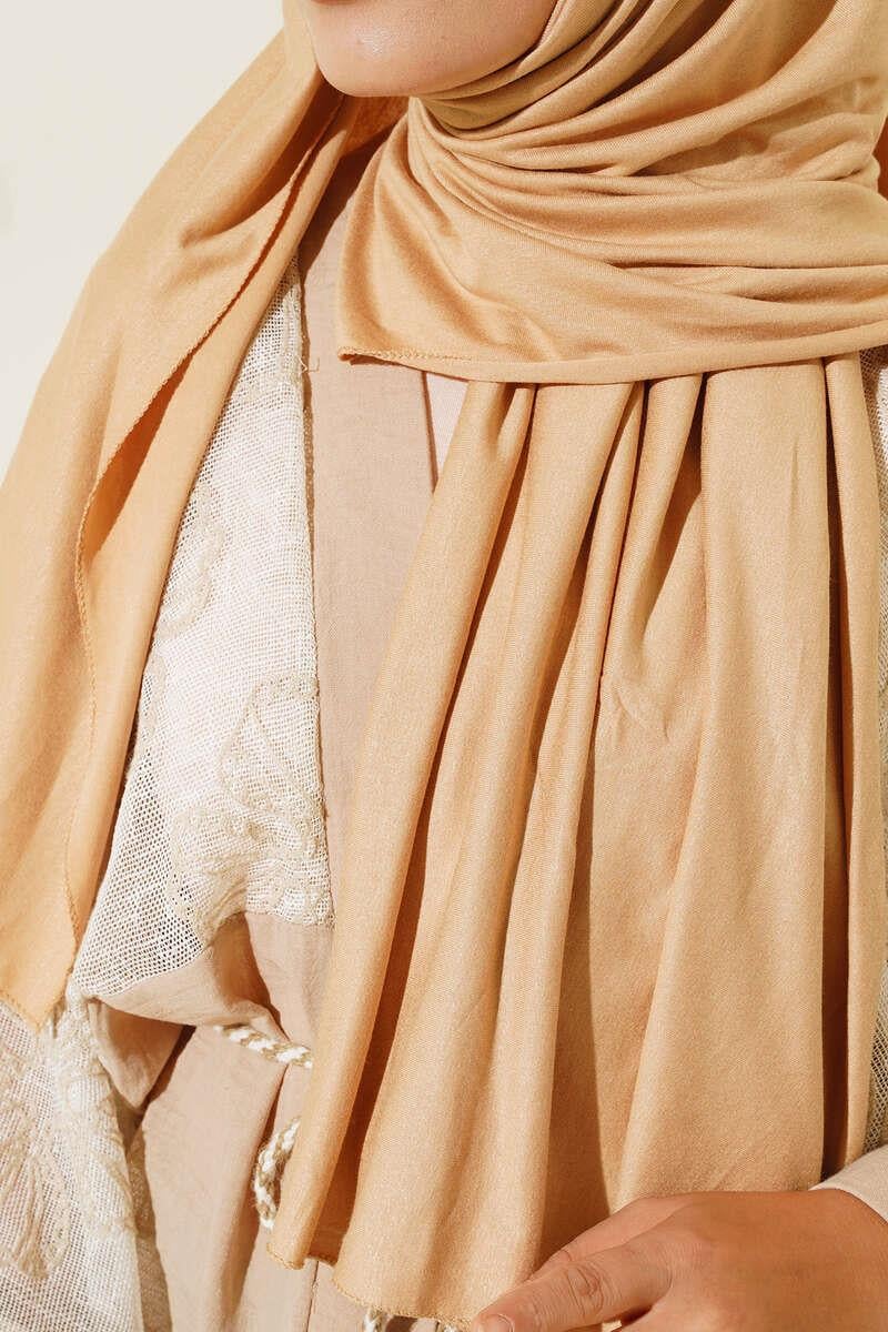 Plain Combed Shawl – Latte & Purple | Premium Modest Fashion | Neomodest