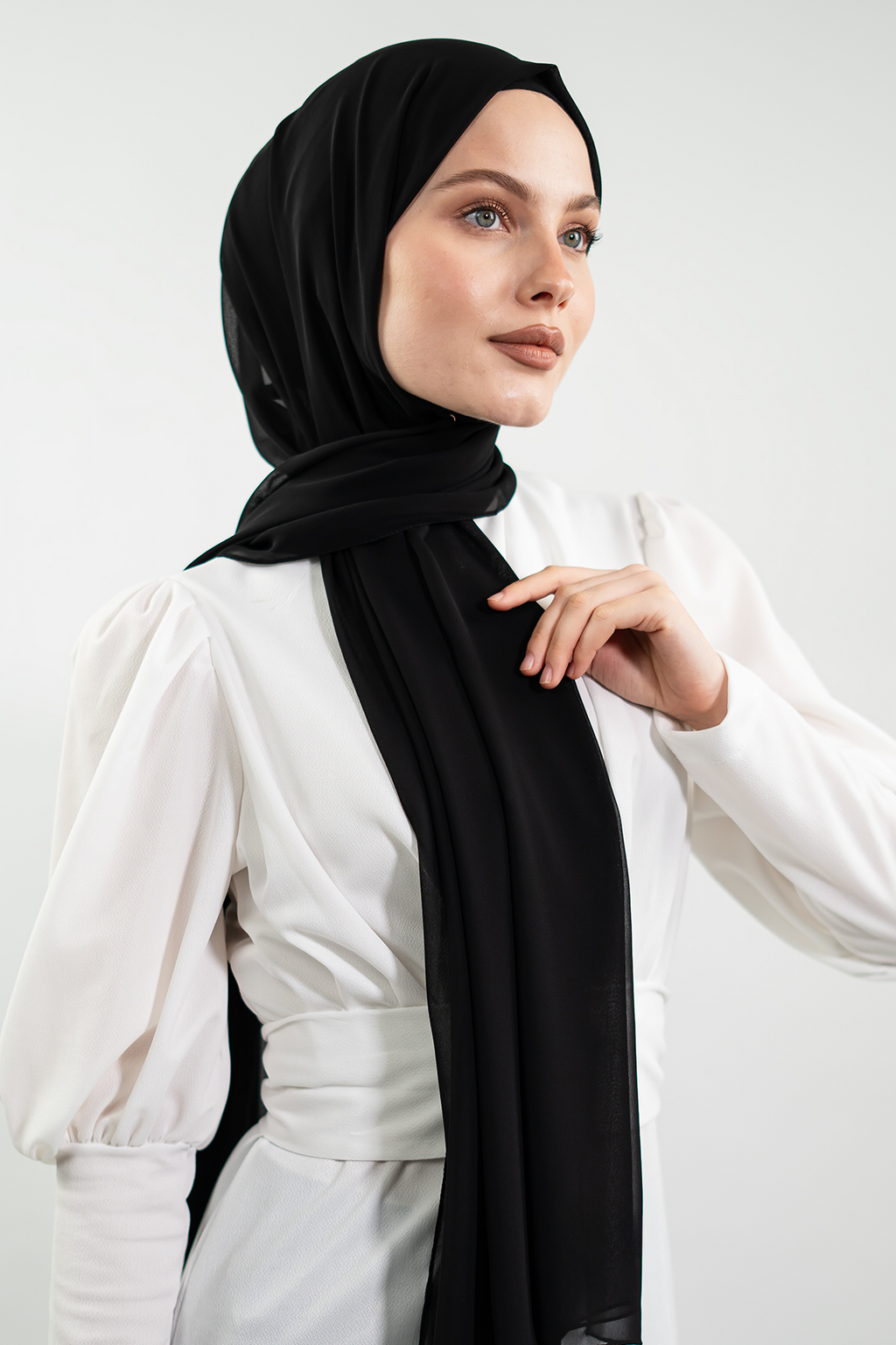 Classic Chiffon Black Hijab| NEOMODEST