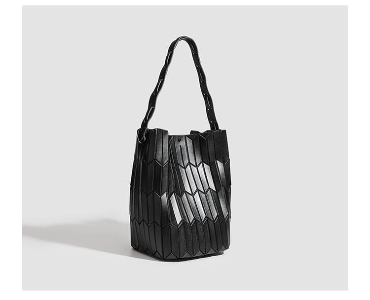 Geometric Rhombus Colour Matching Shoulder Bag