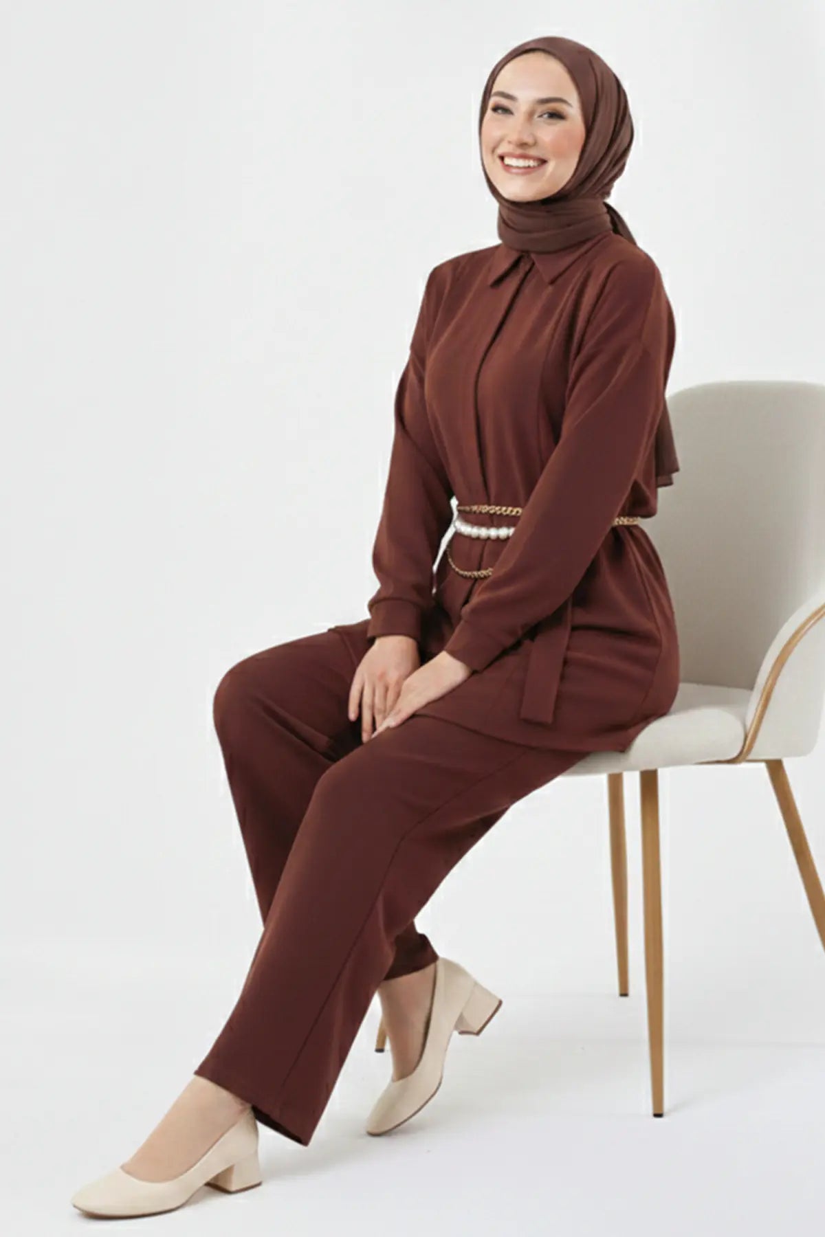 Brooch Detailed Two-Pieces Modest Co-ord Set – Brown