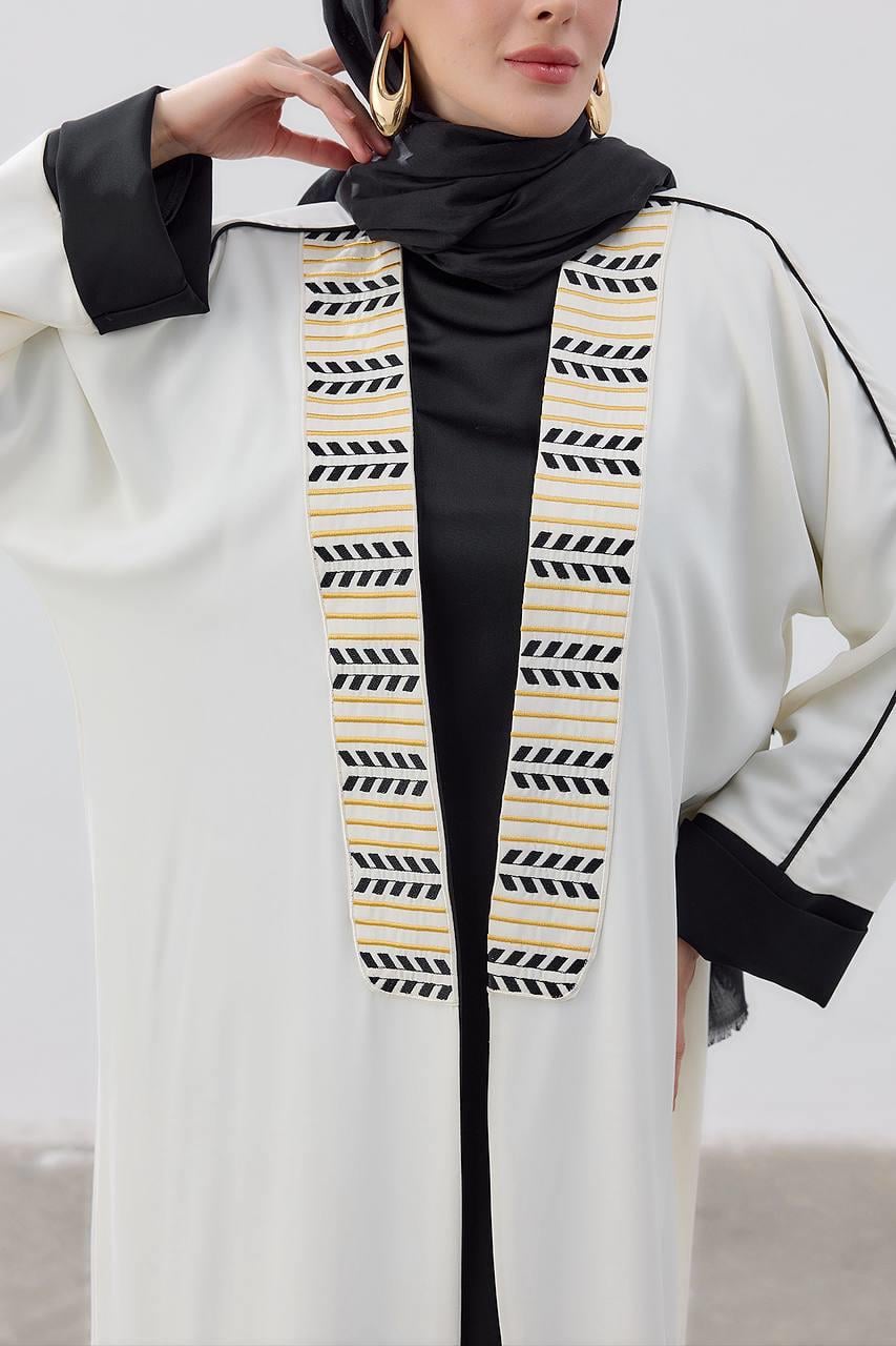 Stripe Detail Premium Abaya – Black & White