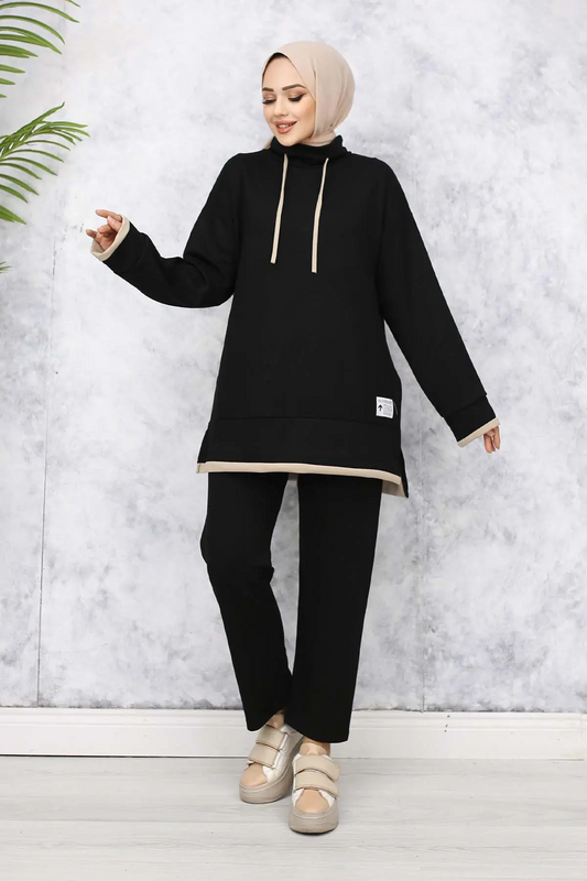 Collared Modest Tracksuit Set With Coat Of Arms Details