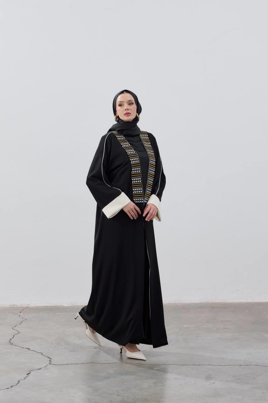 Stripe Detail Premium Abaya – Black & White