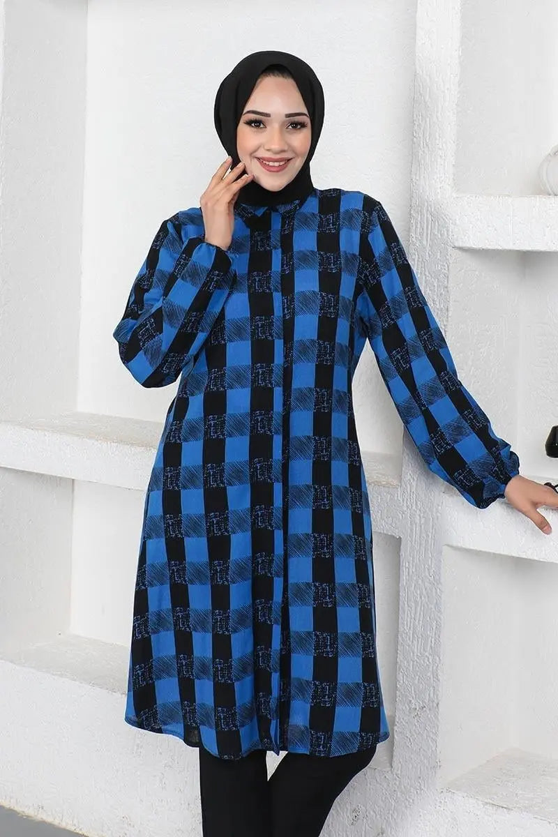 Modest Top-Saxe Blue