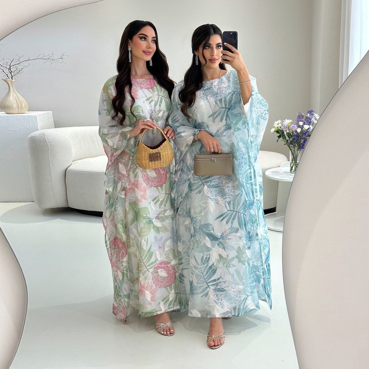 Arab Women's Elegant Robe, Modest Dress, Modest Fashion
