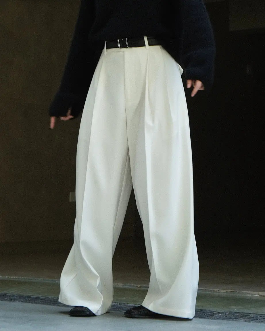 Women’sCasual Style Three-dimensional Pleated Suit Pants