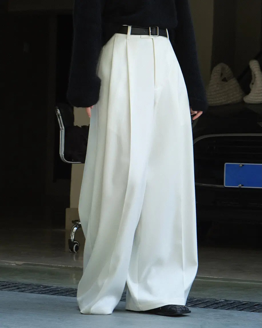Women’sCasual Style Three-dimensional Pleated Suit Pants