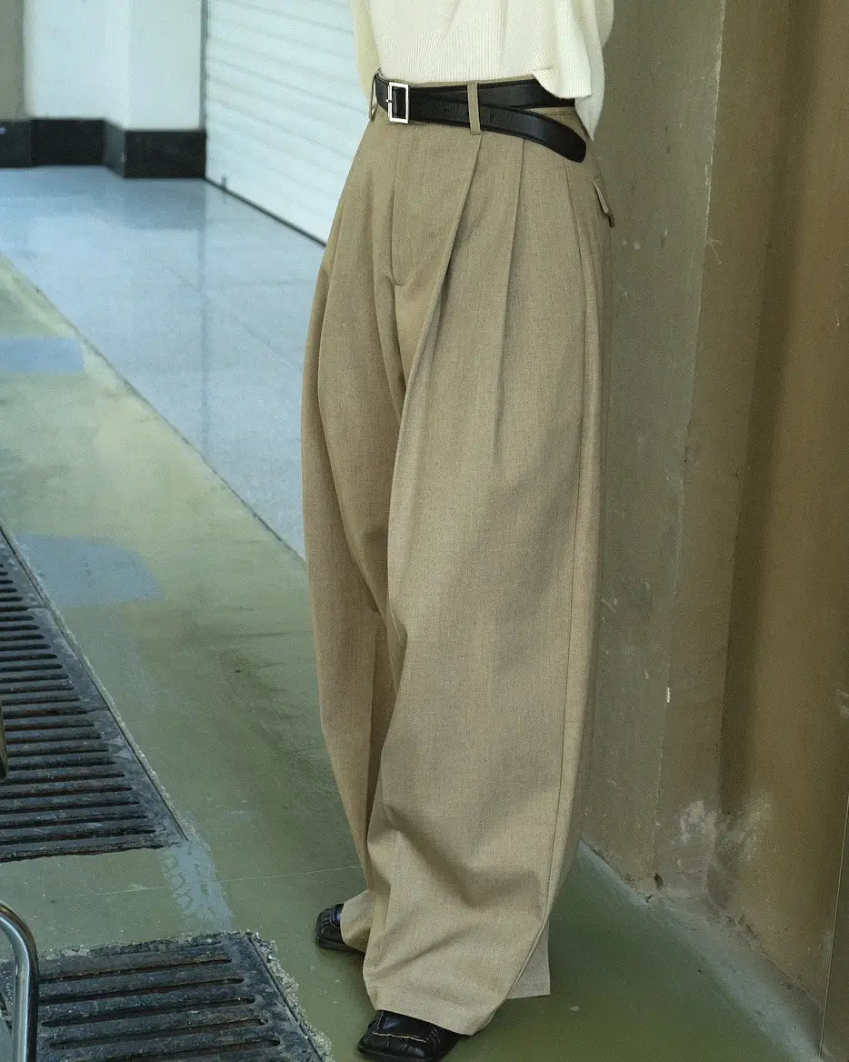 Women’sCasual Style Three-dimensional Pleated Suit Pants