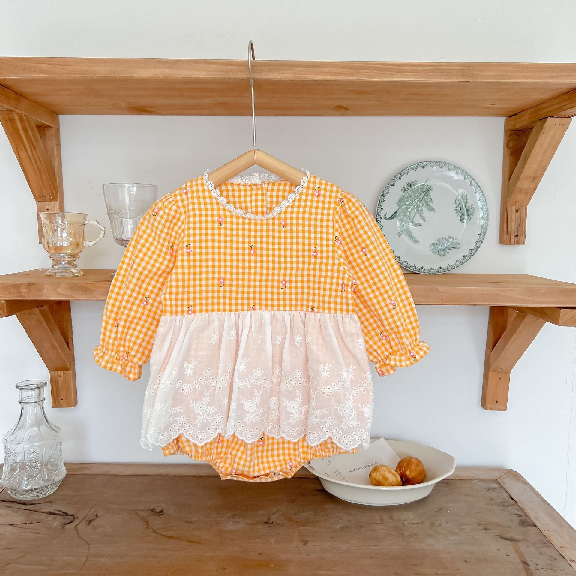 ins fall new baby children’s onesie girl baby plaid small floral lace apron ha clothing climbing suit