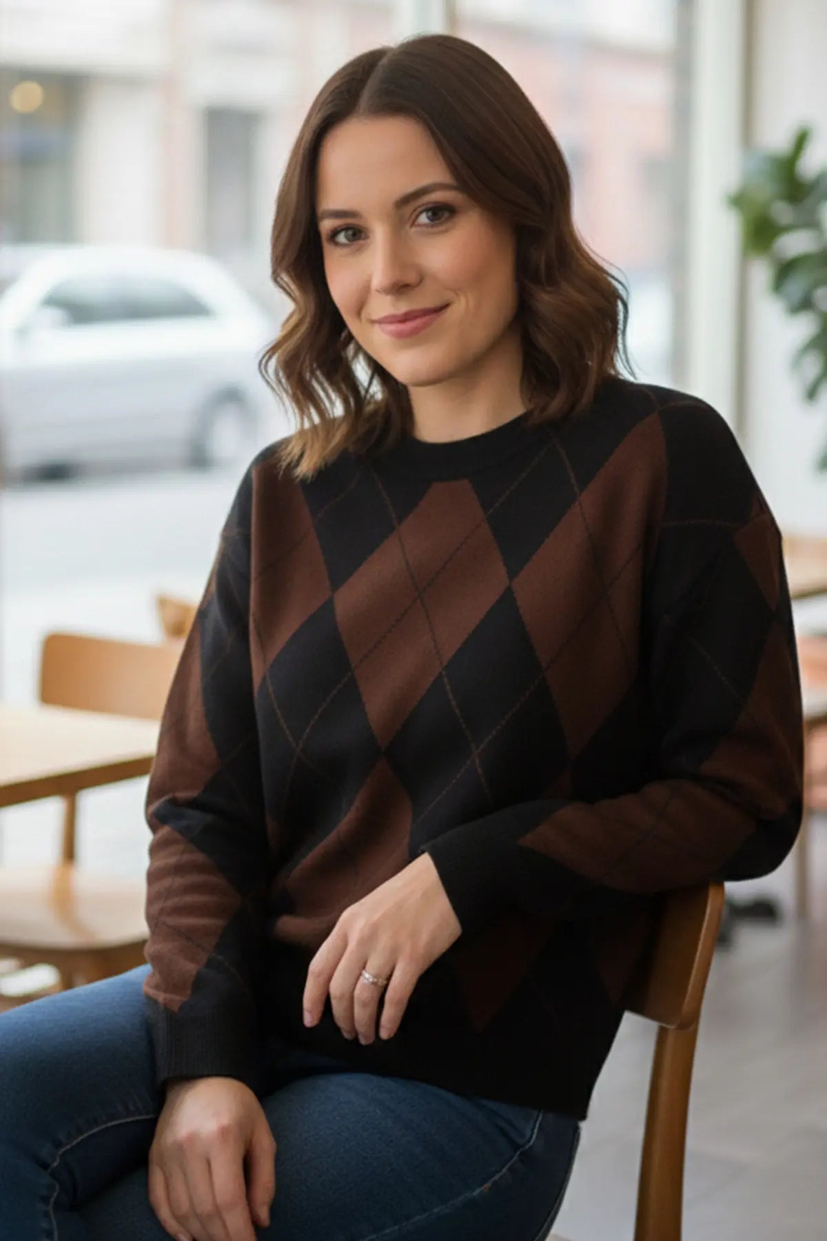 Baklava Patterned Knitted Sweater – NEOMODEST winter collection product image 3