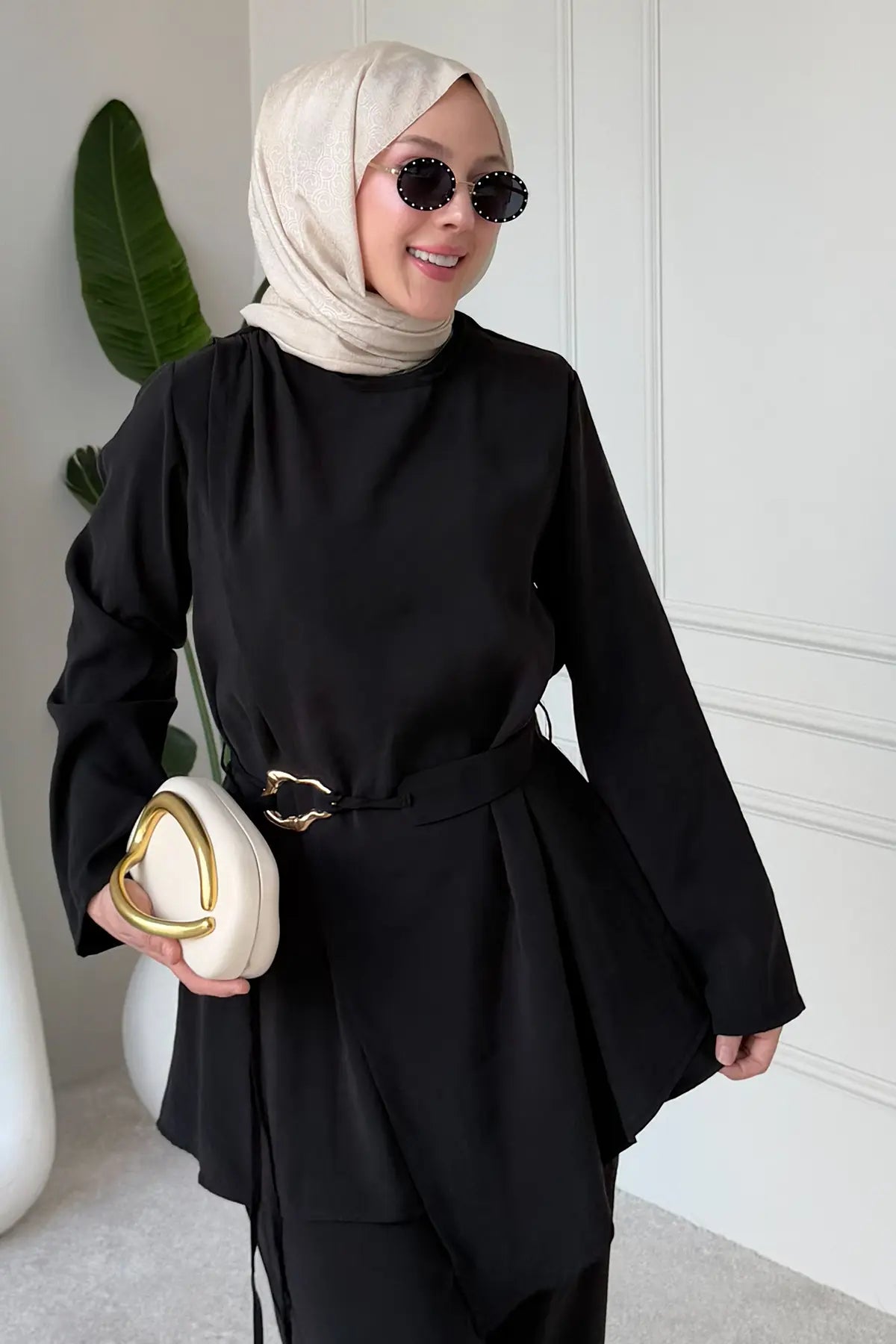 Buckled Two-piece Set | Black – NEOMODEST product image 3