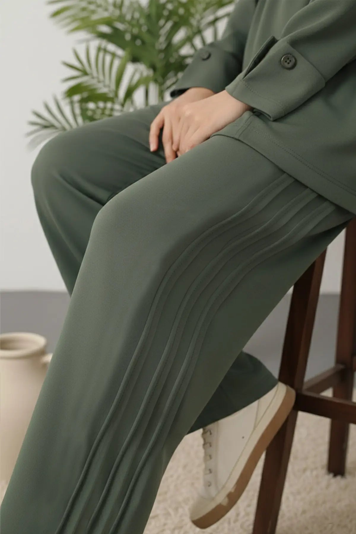 Button Detail Tunic Set | Khaki – NEOMODEST product image 3