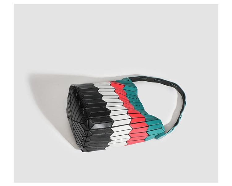 Geometric Rhombus Colour Matching Shoulder Bag