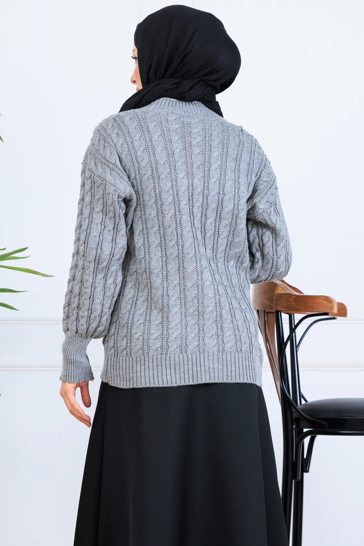Hair Knit Short Knitwear Cardigan – NEOMODEST product image 4