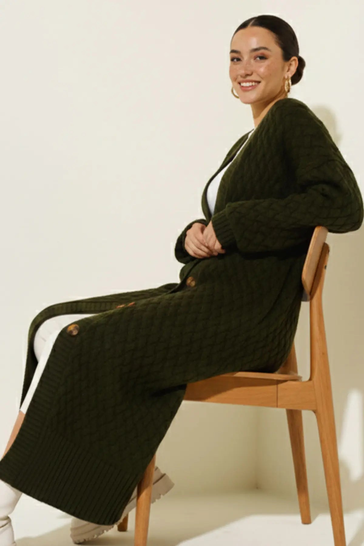 Long Knitted Cardigan With Knitted Pattern – NEOMODEST product image 2