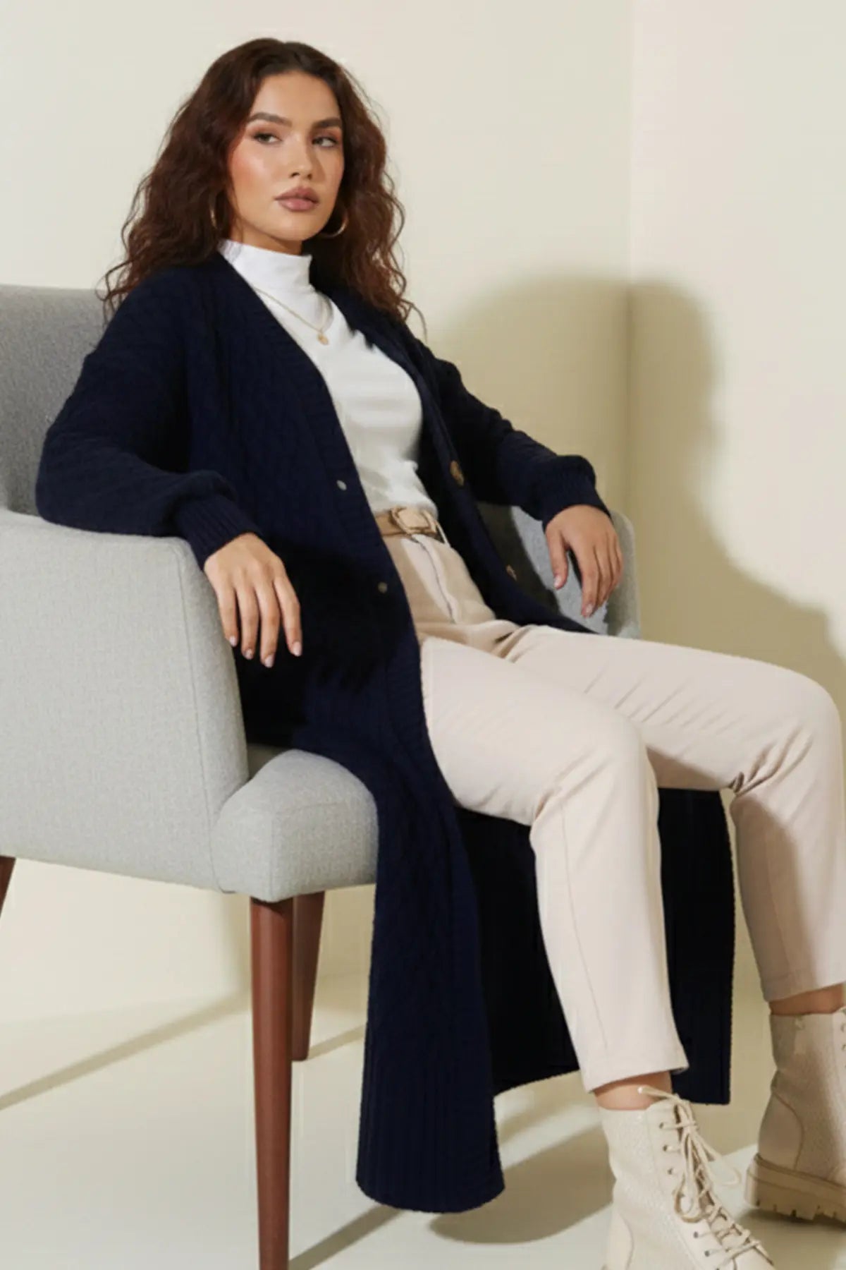 Long Knitted Cardigan With Knitted Pattern – NEOMODEST product image 2
