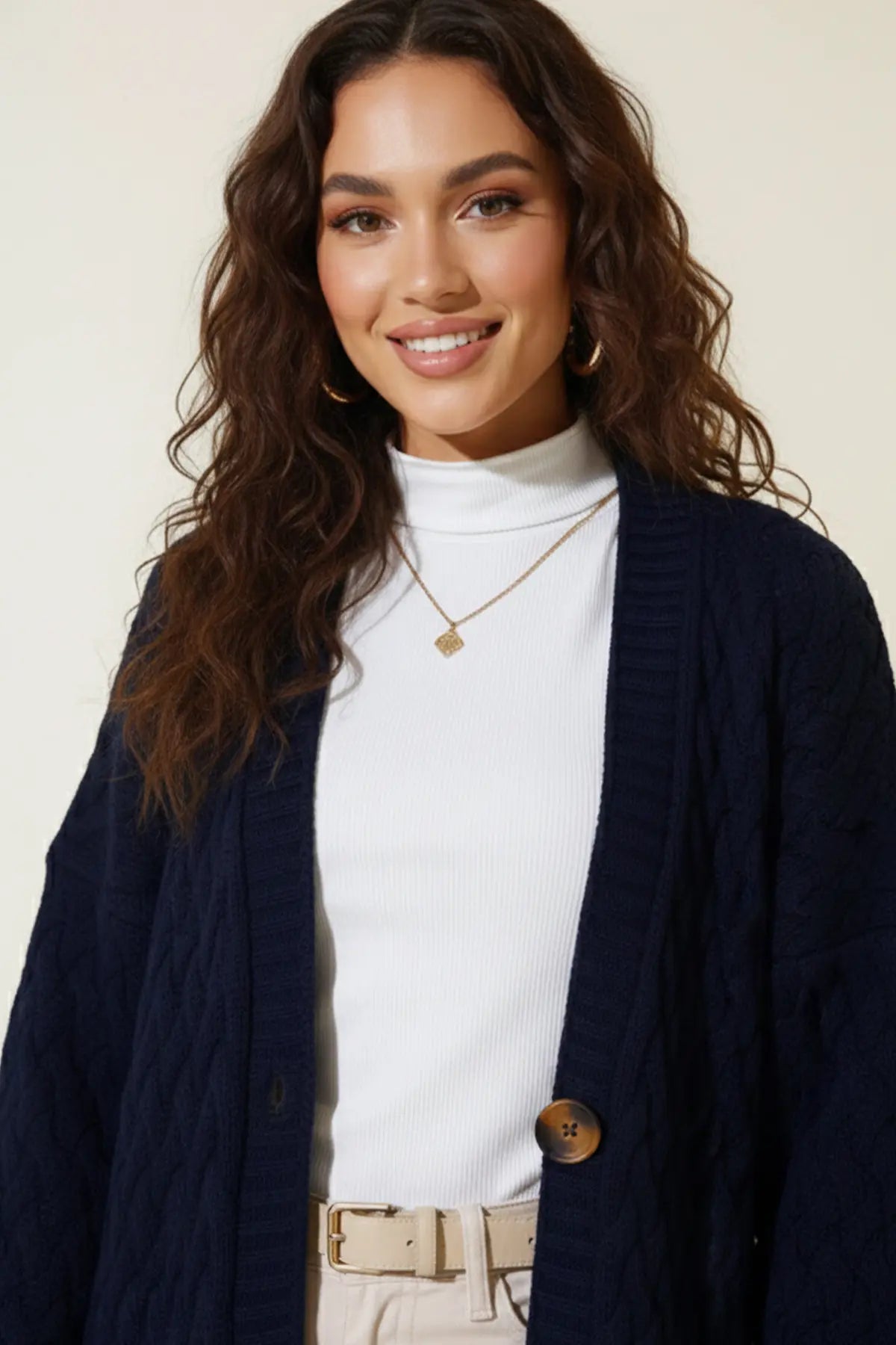 Long Knitted Cardigan With Knitted Pattern – NEOMODEST product image 4