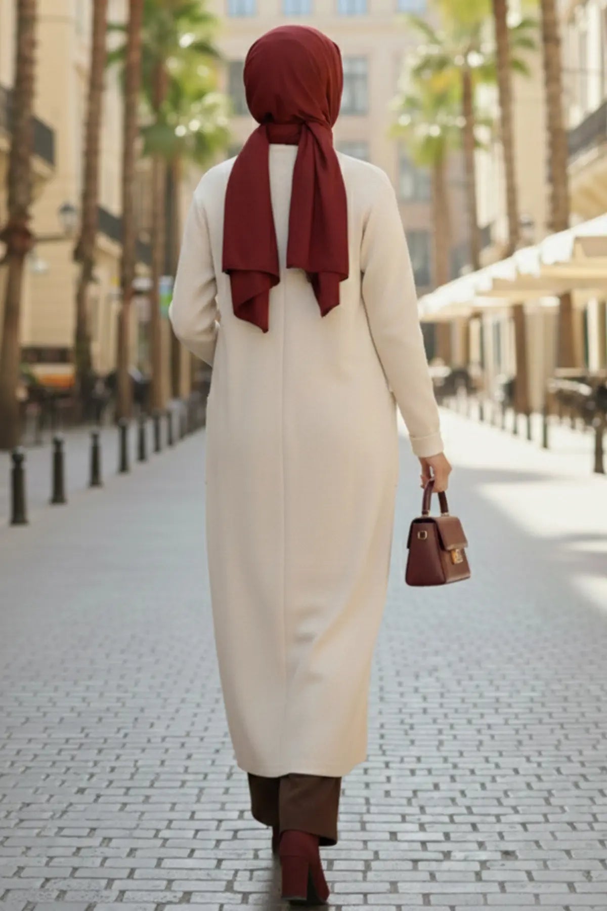 Long Knitted Cardigan With Pockets | Beige – NEOMODEST product image 3