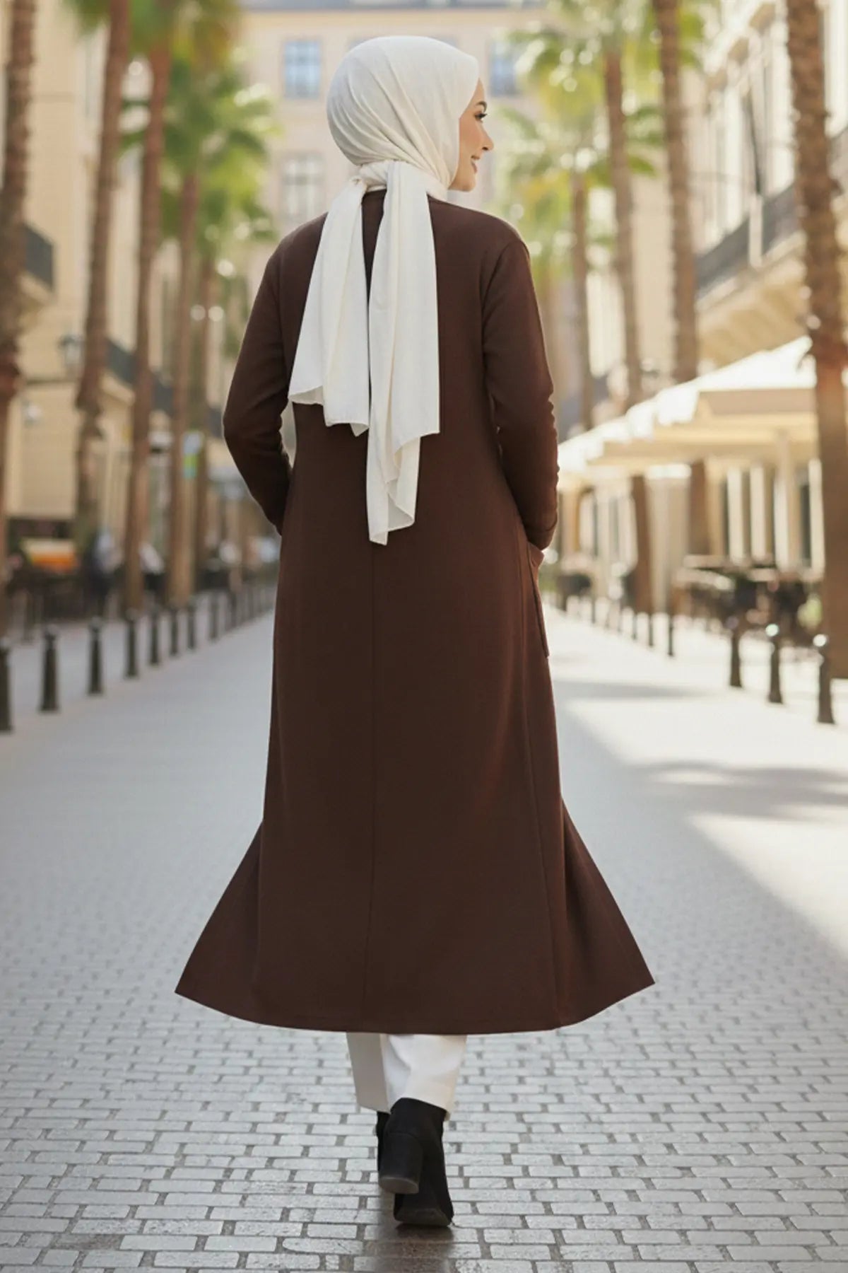 Long Knitted Cardigan With Pockets | Brown – NEOMODEST product image 3
