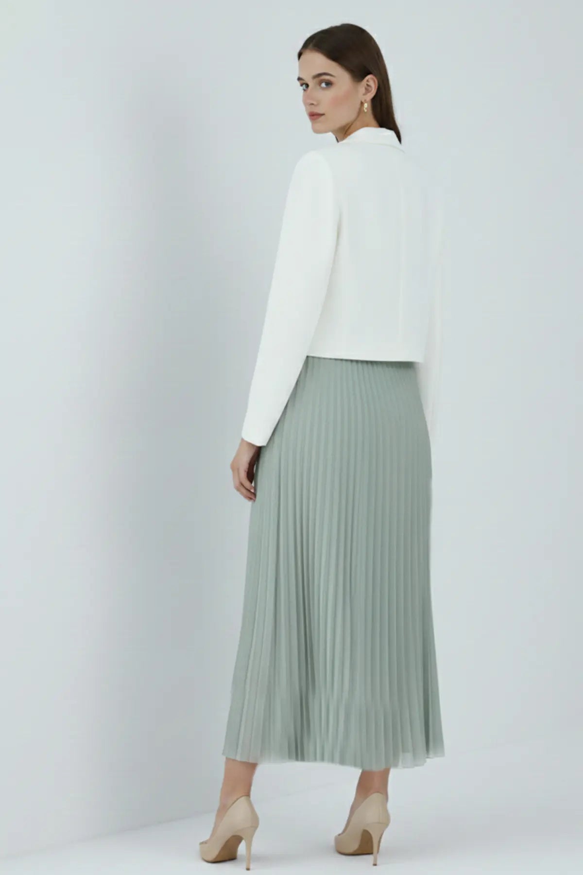 Pleated Skirt | Mint – NEOMODEST product image 4