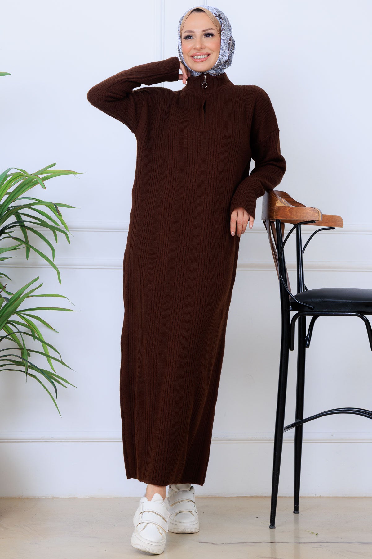 Ribbed Knit Dress | Brown – NEOMODEST product image 1