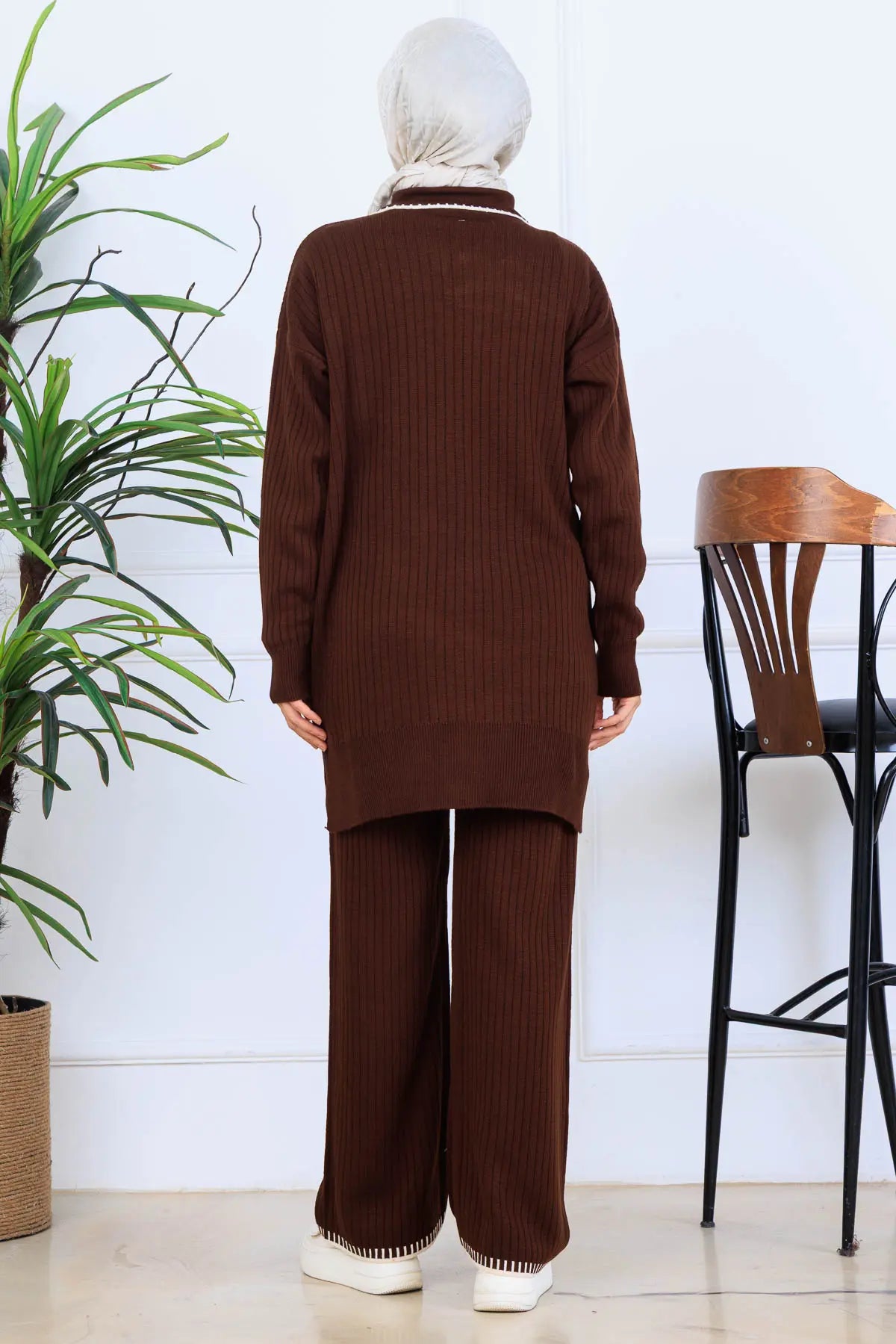 Ribbon Detail Knitwear Set | Brown – NEOMODEST, image 5