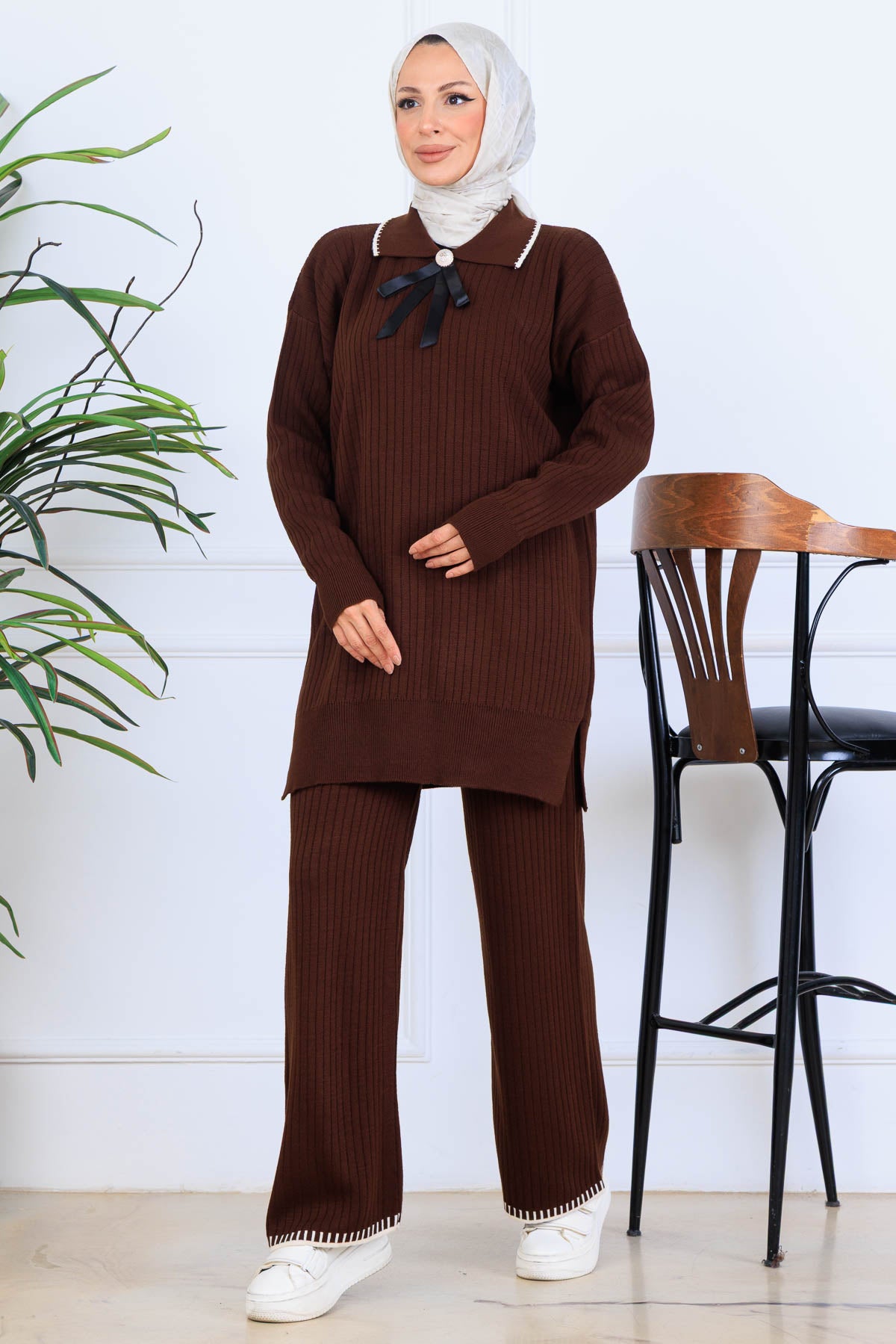 Ribbon Detail Knitwear Set | Brown – NEOMODEST, image 1