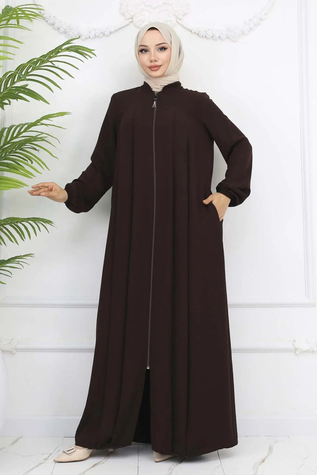 Mec Robed Pleated Abaya