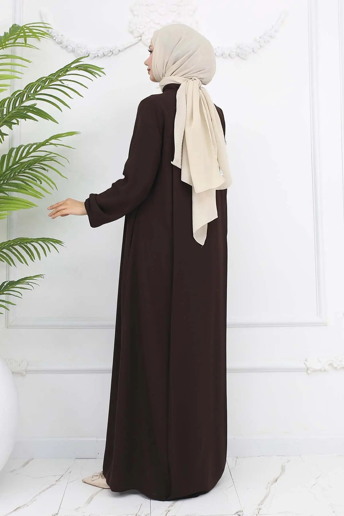 Mec Robed Pleated Abaya