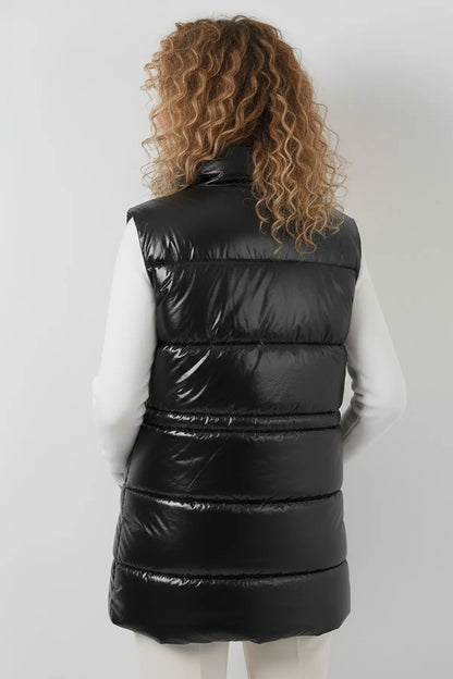 Shiny Vest | Black – NEOMODEST product image 5