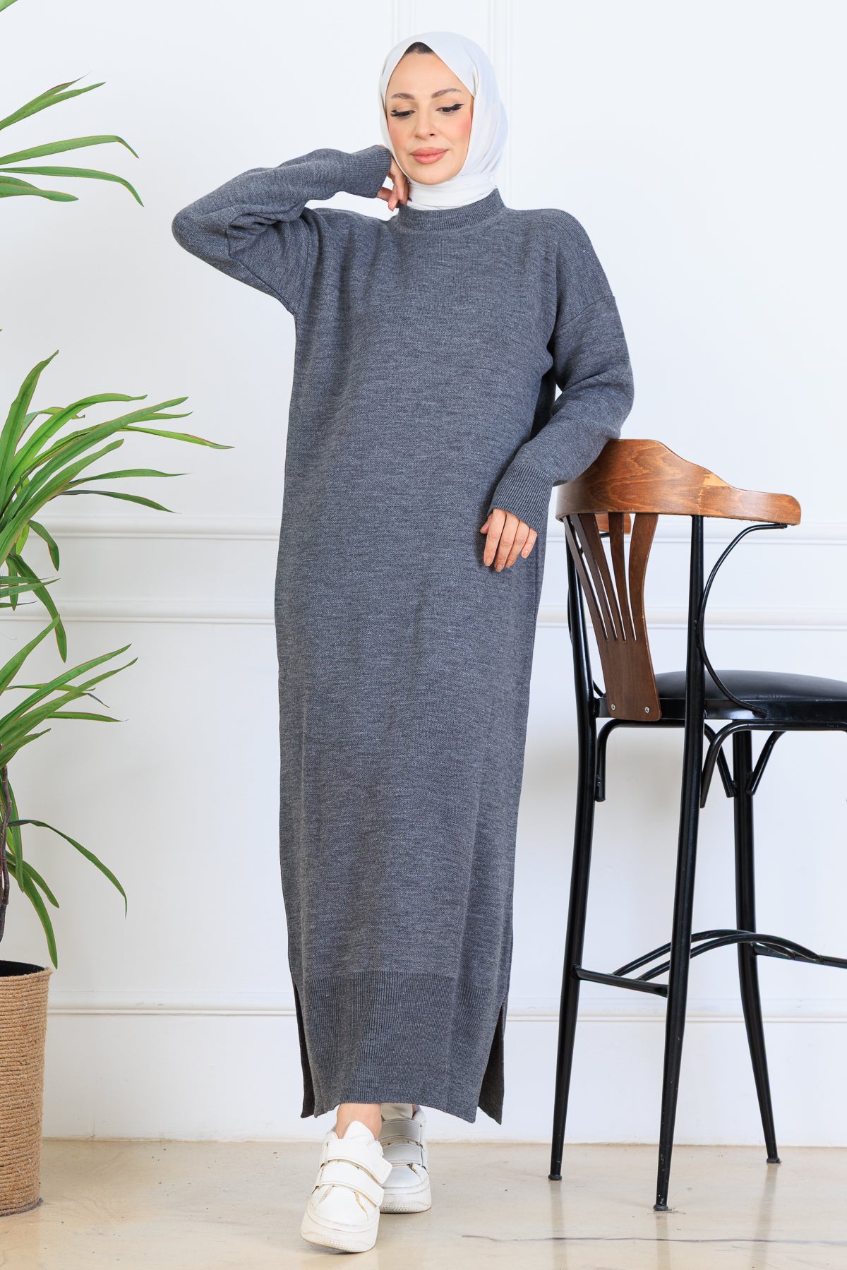 Slit Detailed Knit Dress | Grey – NEOMODEST product image 1